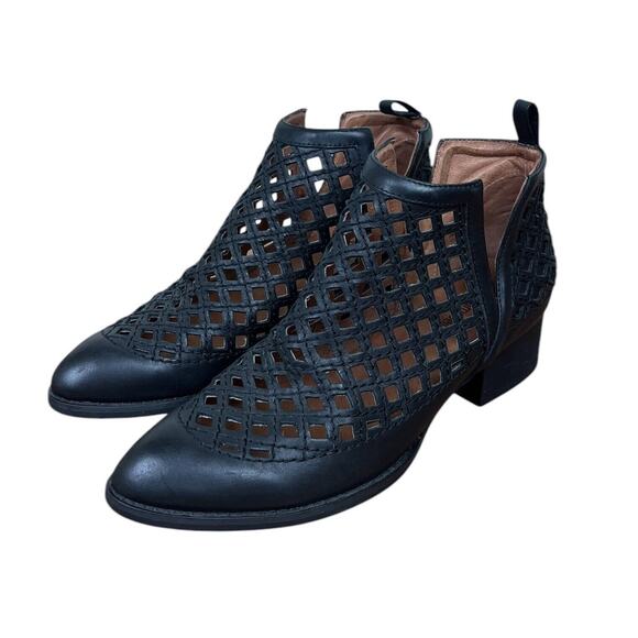 Jeffrey Campbell Taggart Open Weave Ankle Booties Black Leather Boots Size 9 - Picture 3 of 13